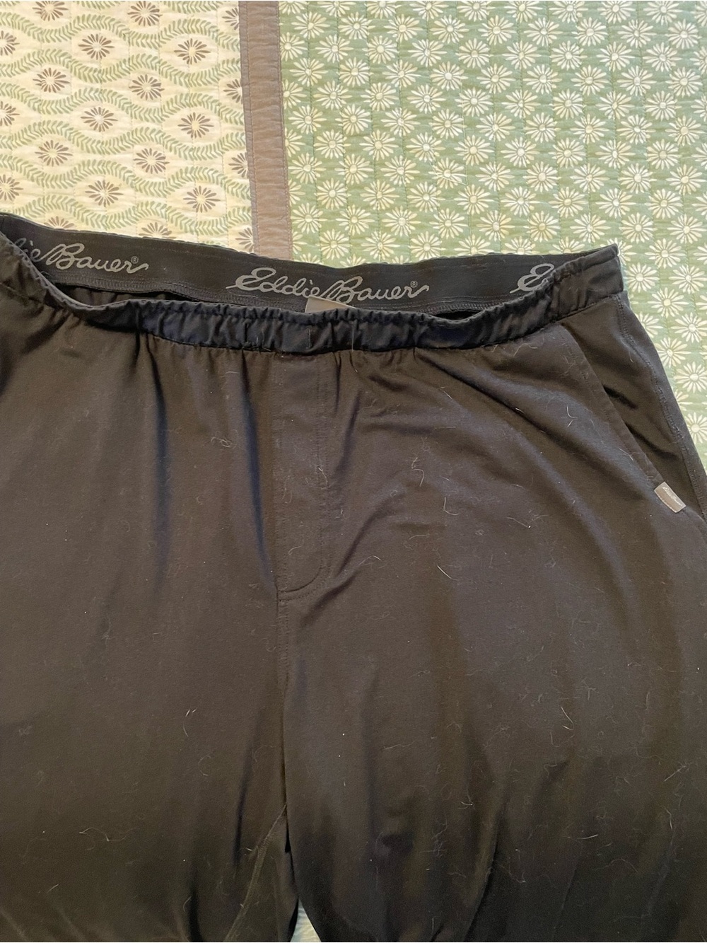 Eddie Bauer Black Men's Elastic Waist Shorts